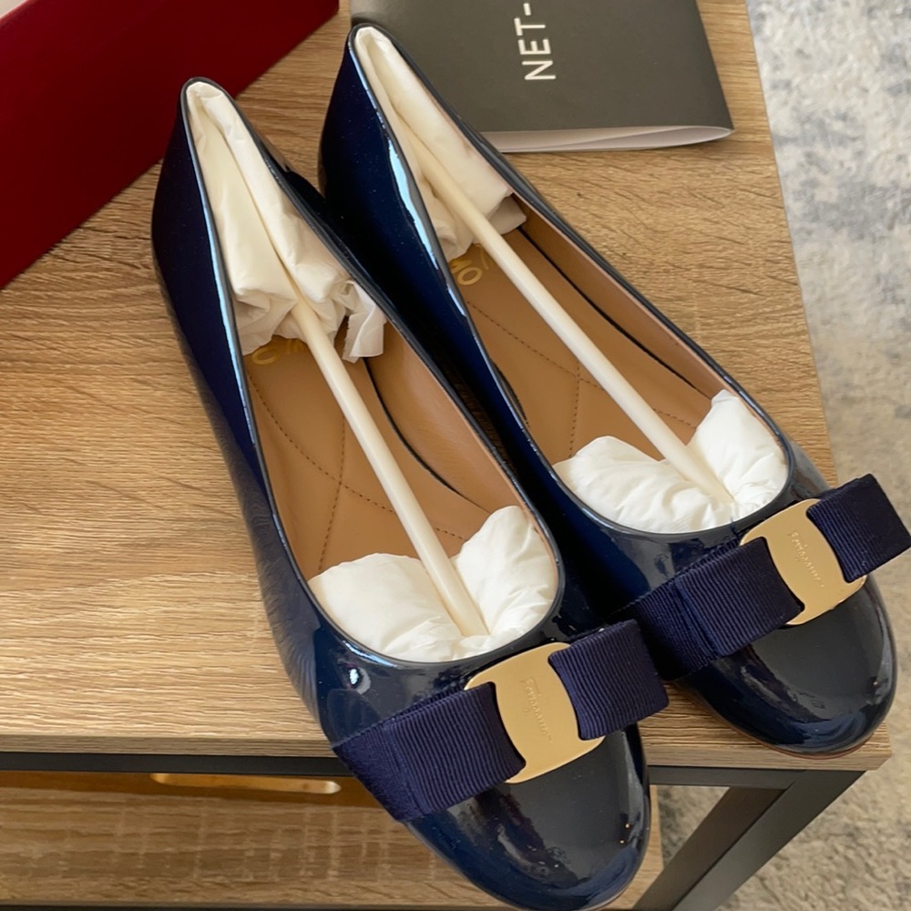 Varina bow patent leather ballet flats
